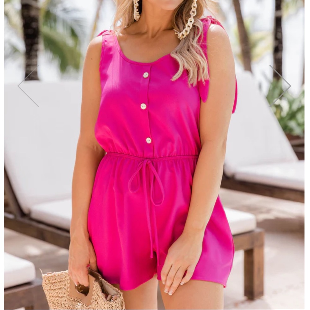 SATURDAY AFTERNOON FUCHSIA TIE STRAP BUTTON ROMPER